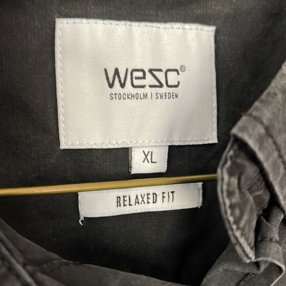 WEZC Men’s Button Down Shirt - Picture 3 of 4